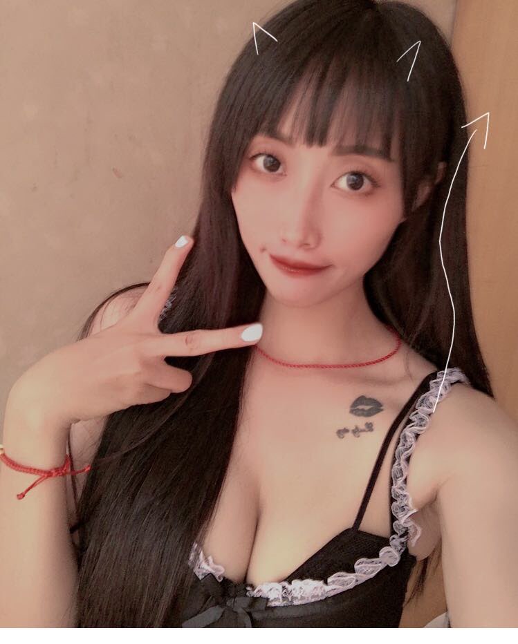 漂亮美丽，温柔听话，服务不错的萱萱